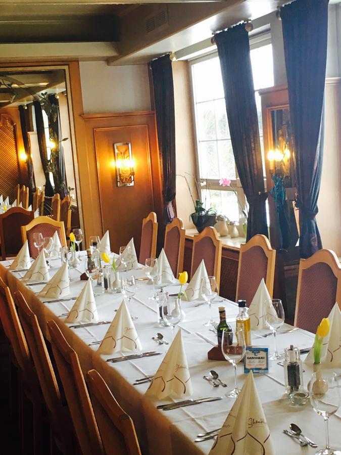 Hotel Gasthof Schoenblick نيوماركت إن دير أوبيرفالز المظهر الخارجي الصورة